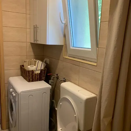 펜션 Vikendica Nature Park *