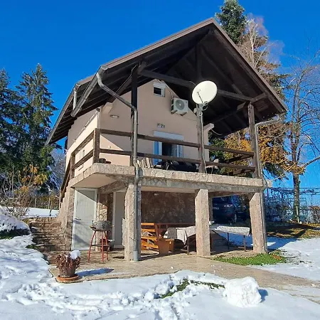Vikendica Nature Park באניה לוקה