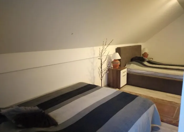 Vikendica Nature Park 度假居 *